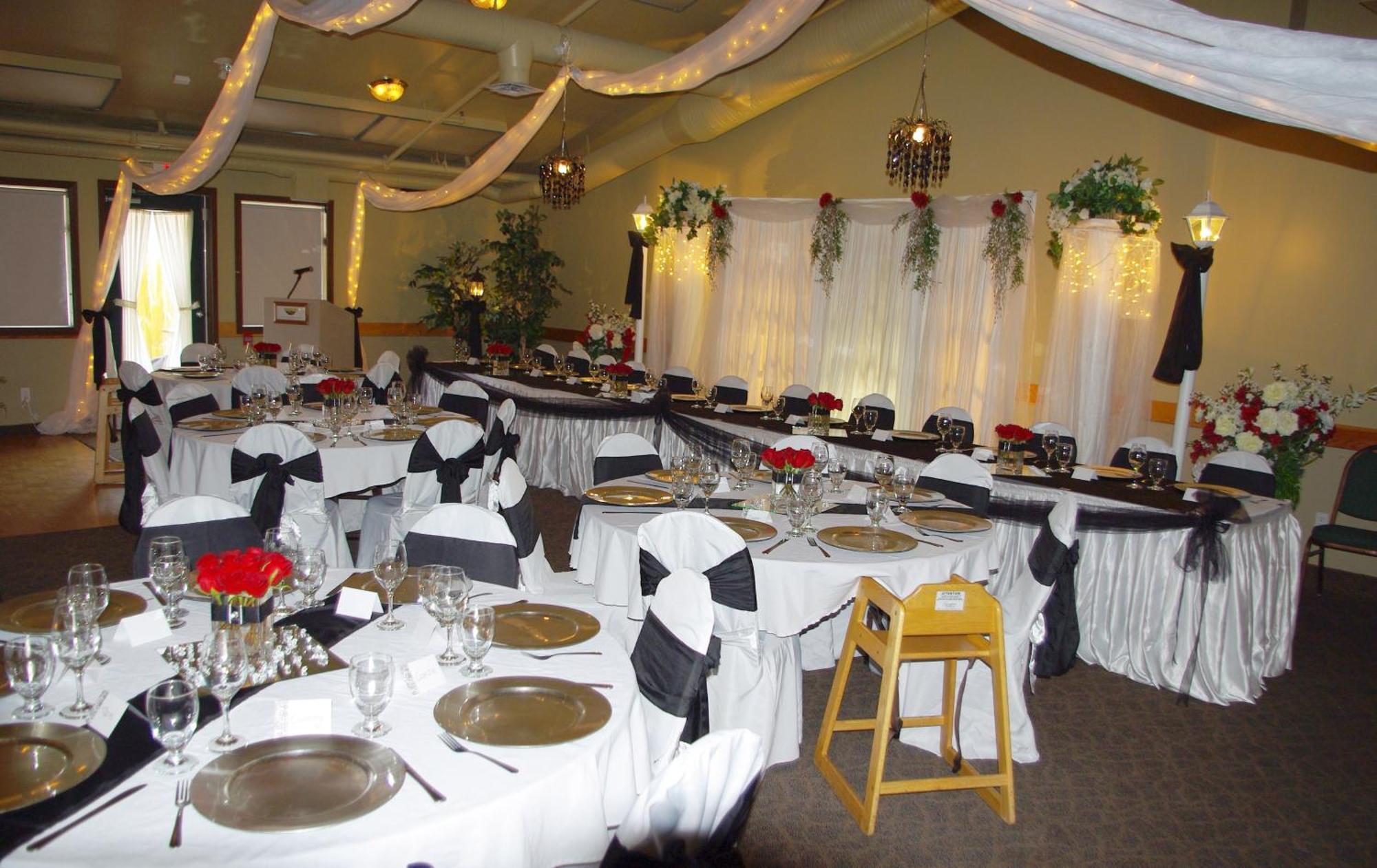 Waterton Lakes Lodge Resort Екстер'єр фото